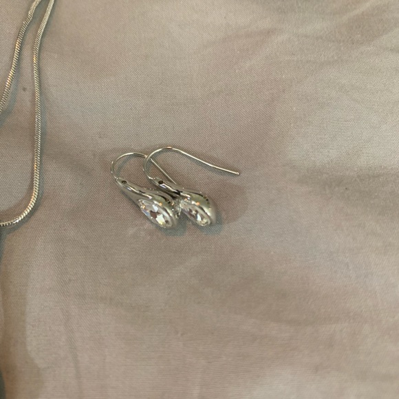 Mestige Crystal Drop Necklace and Earrings - Picture 3 of 5